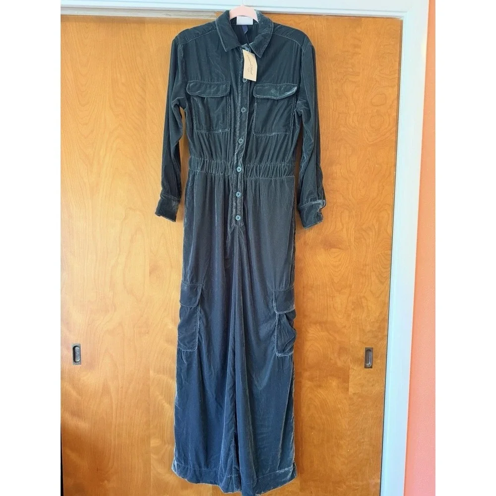 Universal Threads Long Sleeve Velvet Cargo Jumpsuit In Green Size 4 NWT